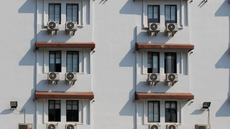 Serwis klimatyzacji domowej – kiedy i dlaczego warto go wykonać?